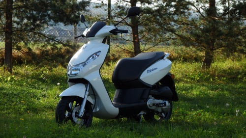 PEUGEOT KISBEE 50I 4T STANDARD Bílá